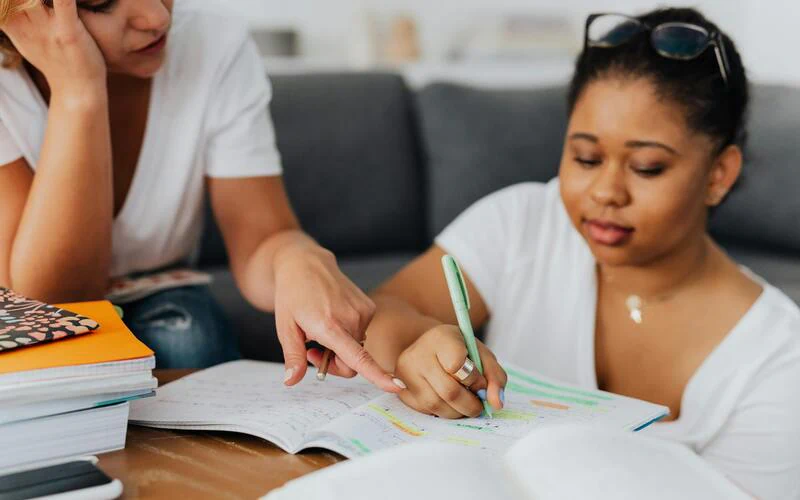 Tutorat adaptatif par IA, premiers bilans